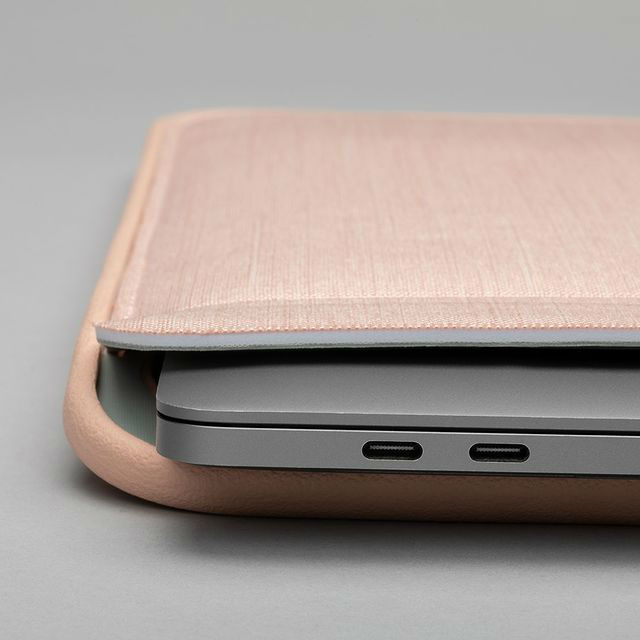 Funda icon Tensaerlite Incase MacBook Pro 13"