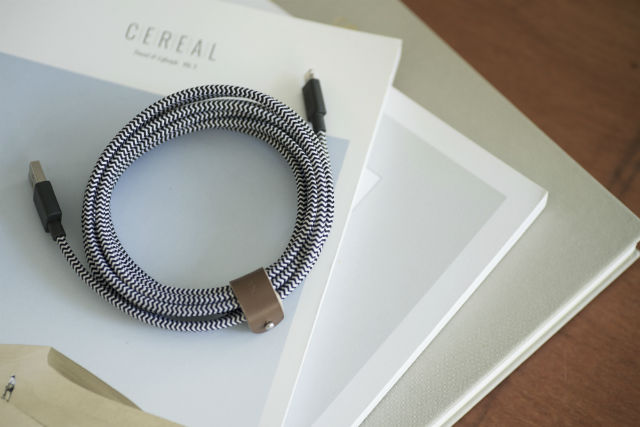 Native Union Belt Cable XL es un cable 3 metros Lighting para sentirte libre donde quieras.