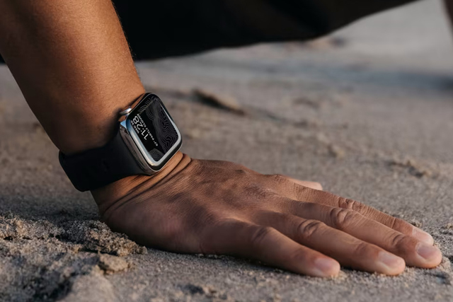 Nomad Sport Slim Band FKM Apple Watch