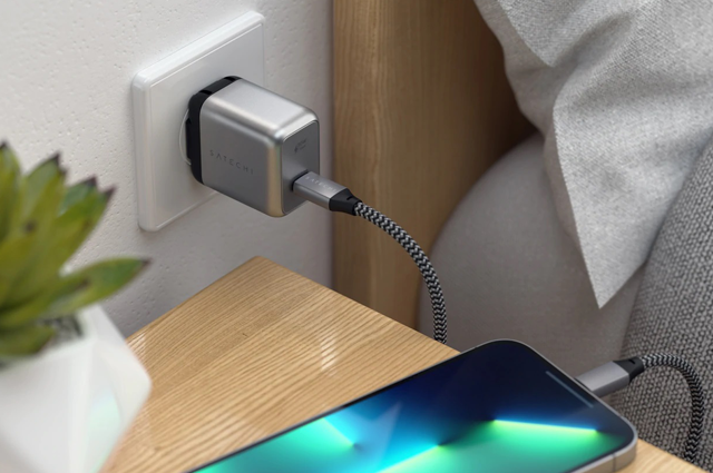 Cargador pared GaN 30W Satechi USB-C