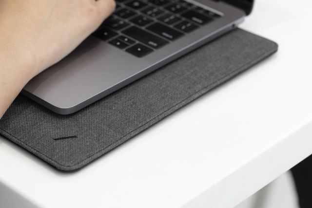 Stow Slim funda MacBook Native Union para MacBook Pro 16"